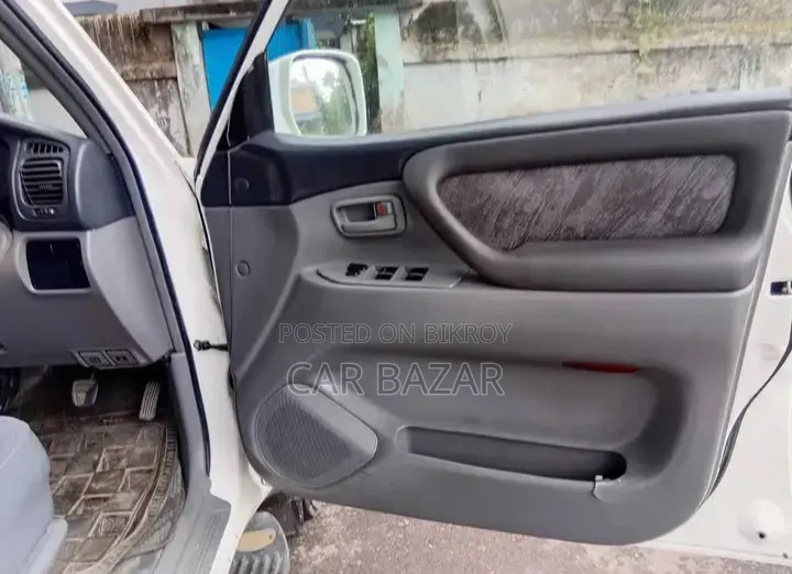 New Toyota Land Cruiser 79 Series 2002 Off White