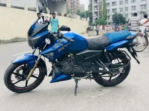 নতুন টিভিএস অ্যাপাচি ১৮০ আরটিআর ২০১৮ নীল