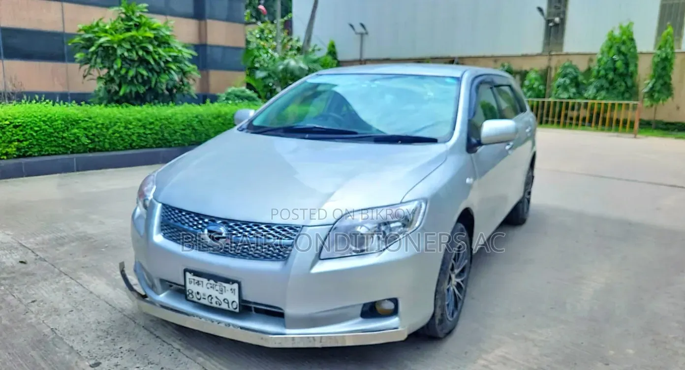 Toyota Corolla Fielder 2012 Silver