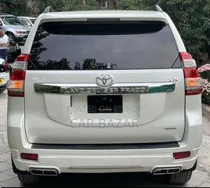 Toyota Land Cruiser Prado 2.7 I 2013 Pearl