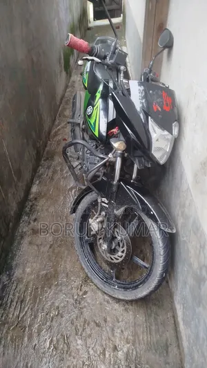 ইয়ামাহা সালুতো ১২৫ ২০১৭ কালো