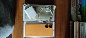 Oppo Reno 8T 128 GB Orange