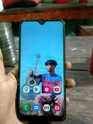Samsung Galaxy A30 64 GB Black