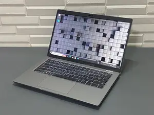 Laptop Dell 3GB Intel SSD 256GB