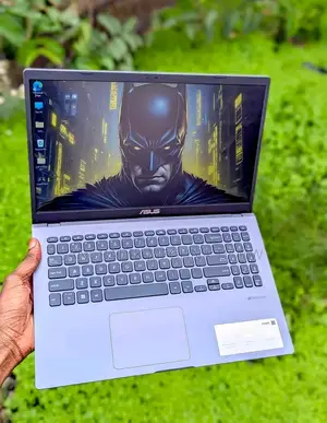 Laptop ASUS 4GB Intel SSD 500GB