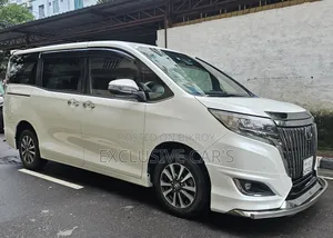 Toyota Esquire 2019 Pearl