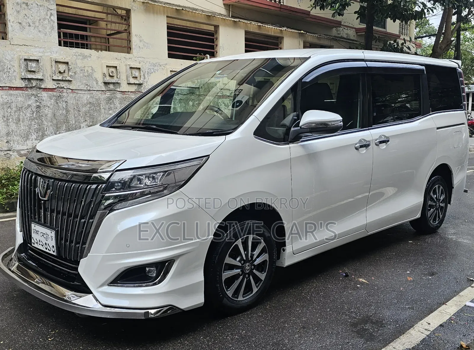 Toyota Esquire 2019 Pearl