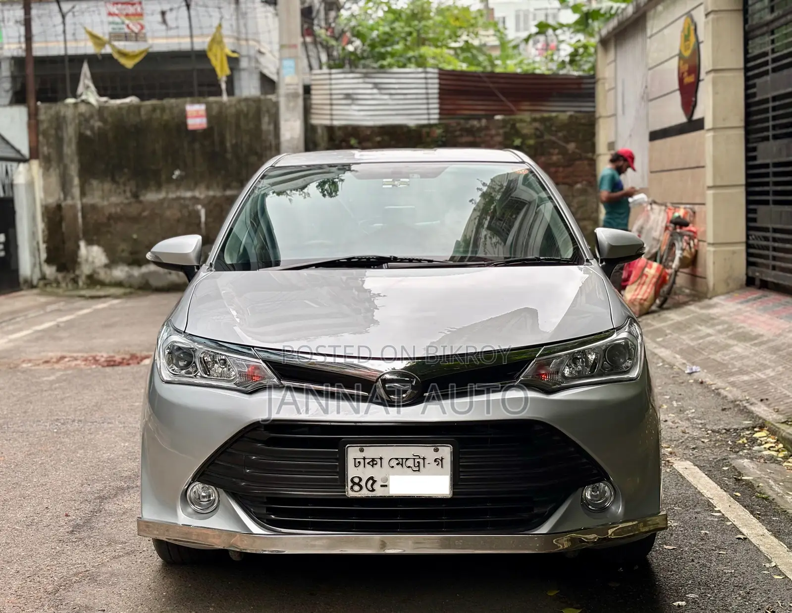টয়োটা এক্সিও ২০১৫ সিলভার