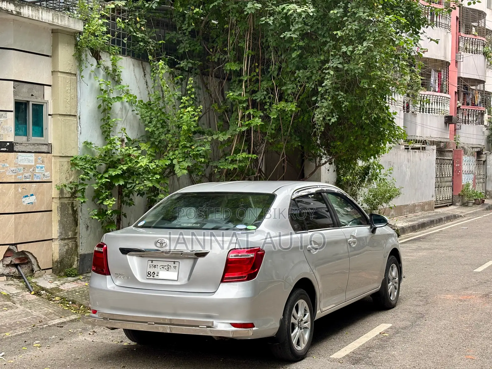 টয়োটা এক্সিও ২০১৫ সিলভার
