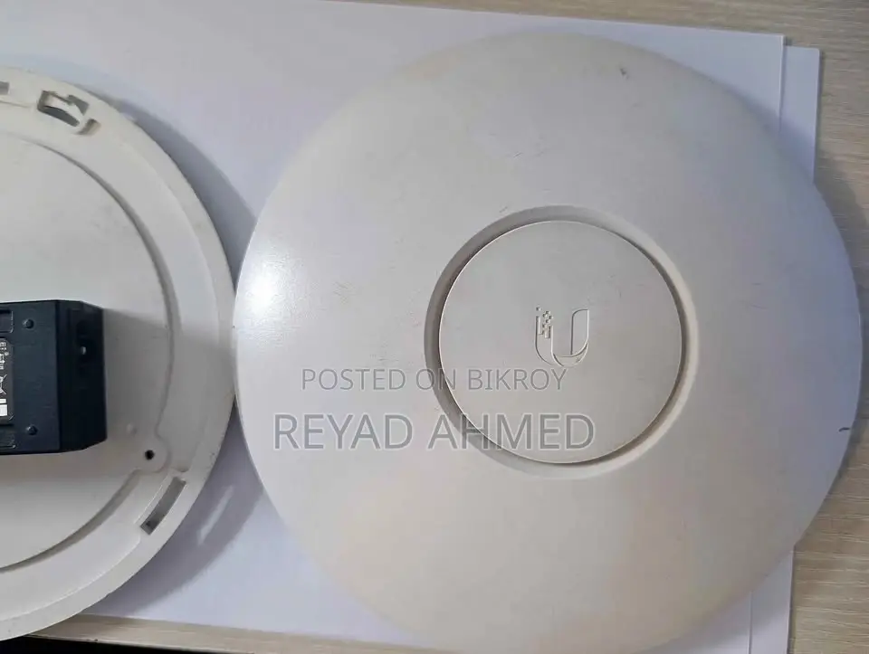Ubiquiti UAP-AC-LR UniFi Access Point With Original 24v POE Adapter