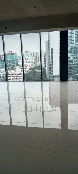 গুলশান-২ এ ভাড়ার জন্য ৩০২০ বর্গফুটের ওপেন স্পেস