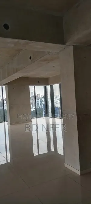 গুলশান-২ এ ভাড়ার জন্য ৩০২০ বর্গফুটের ওপেন স্পেস