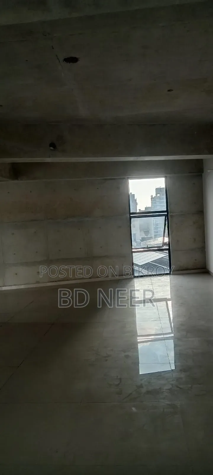 গুলশান-২ এ ভাড়ার জন্য ৩০২০ বর্গফুটের ওপেন স্পেস