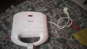 Toast Maker/ Sandwich Maker