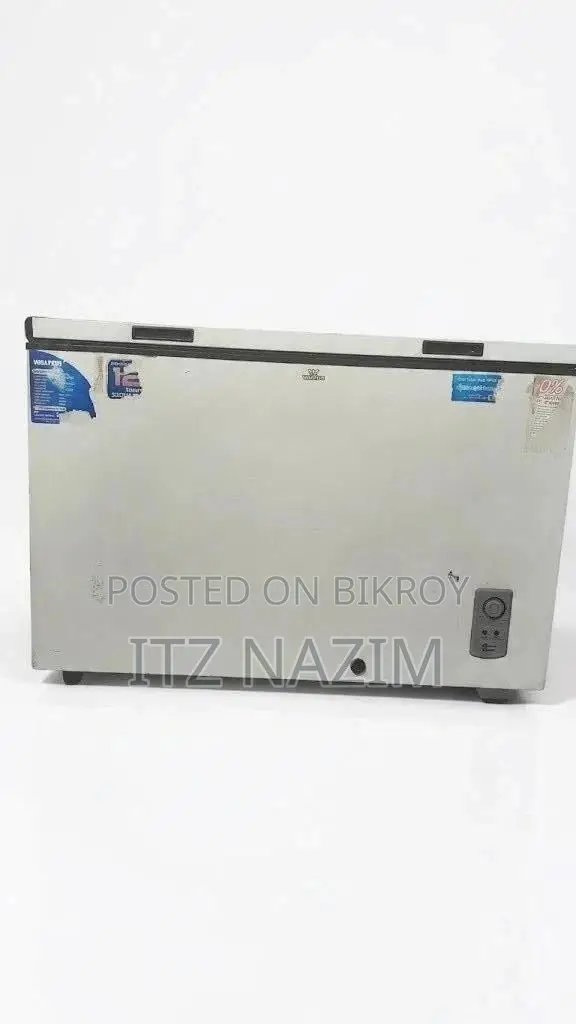ব্যবহৃত ওয়ালটন ৩০০ লিটার চেস্ট ফ্রিজার ভালো অবস্থায়