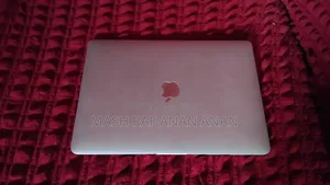 Laptop Apple MacBook Pro 2017 8GB Intel Core I5 HDD 512GB