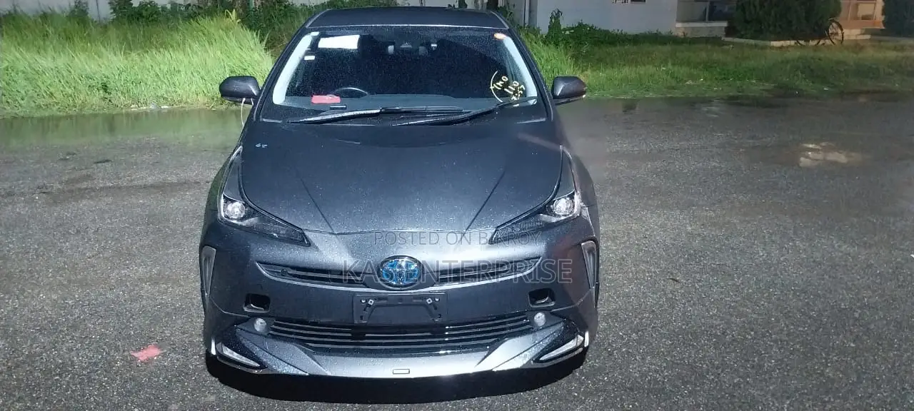 Toyota Prius 2021 Gray