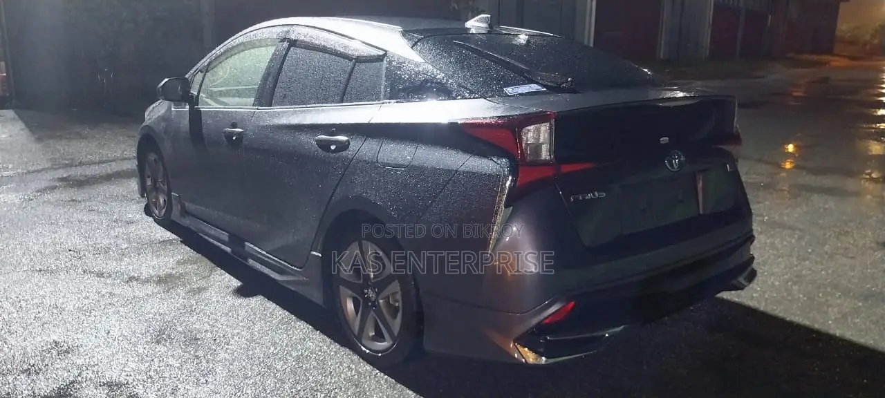 Toyota Prius 2021 Gray