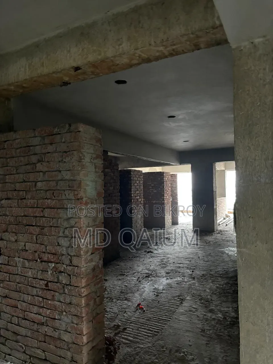 ৩ বেডরুমের অ্যাপার্টমেন্ট মোহাম্মদপুর বেড়িবাঁধে বিক্রির জন্য