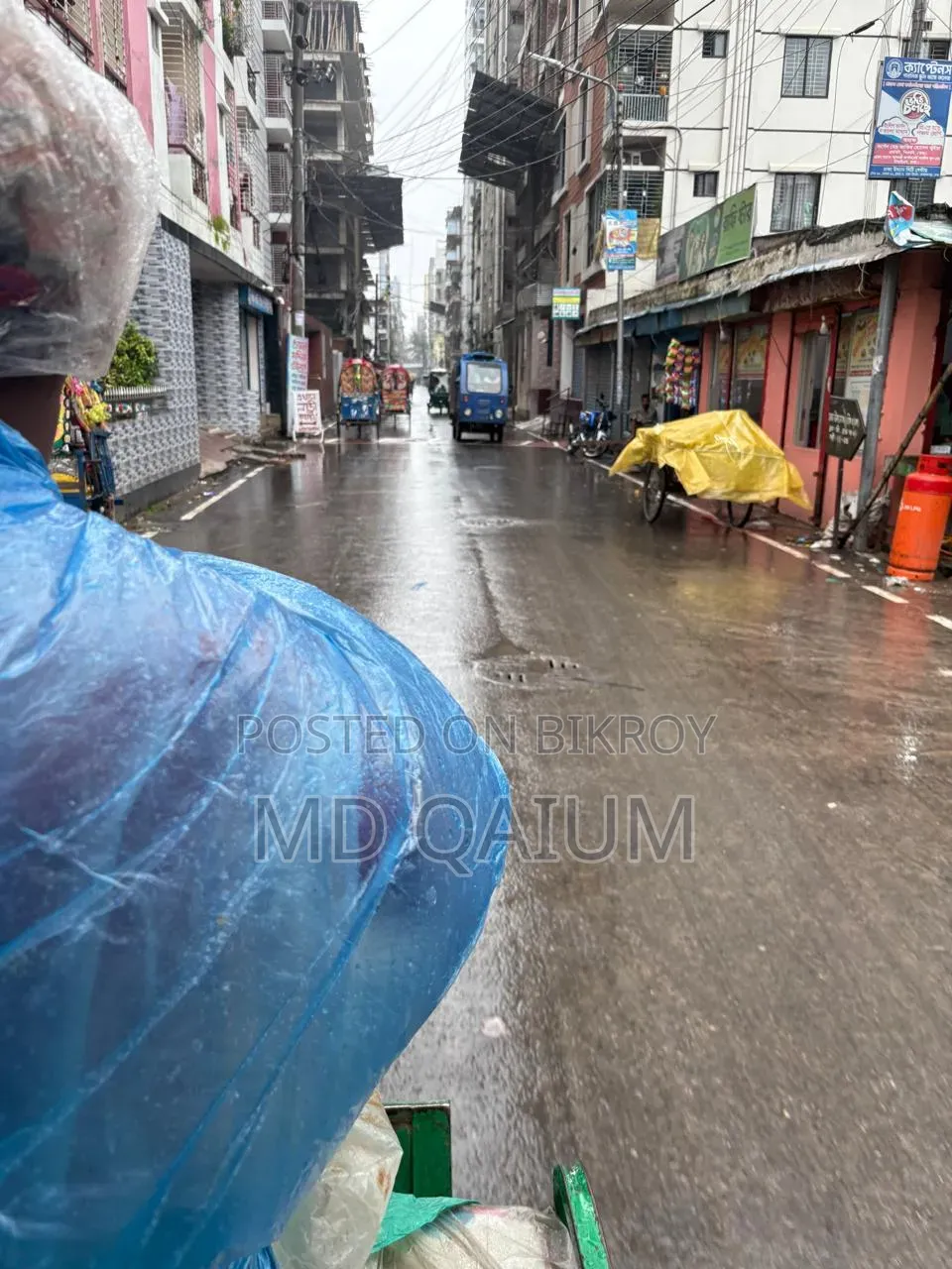 ৩ বেডরুমের অ্যাপার্টমেন্ট মোহাম্মদপুর বেড়িবাঁধে বিক্রির জন্য