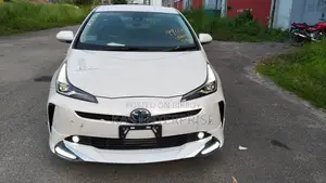 Toyota Prius 2021 White