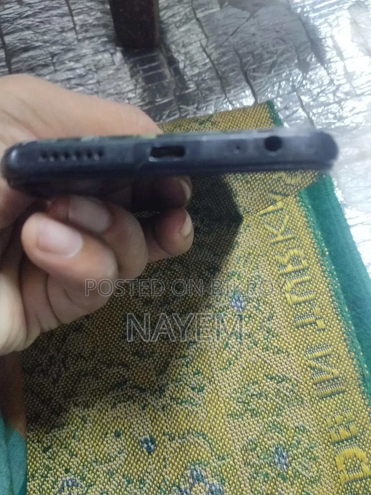 Vivo Y04 128 GB Black