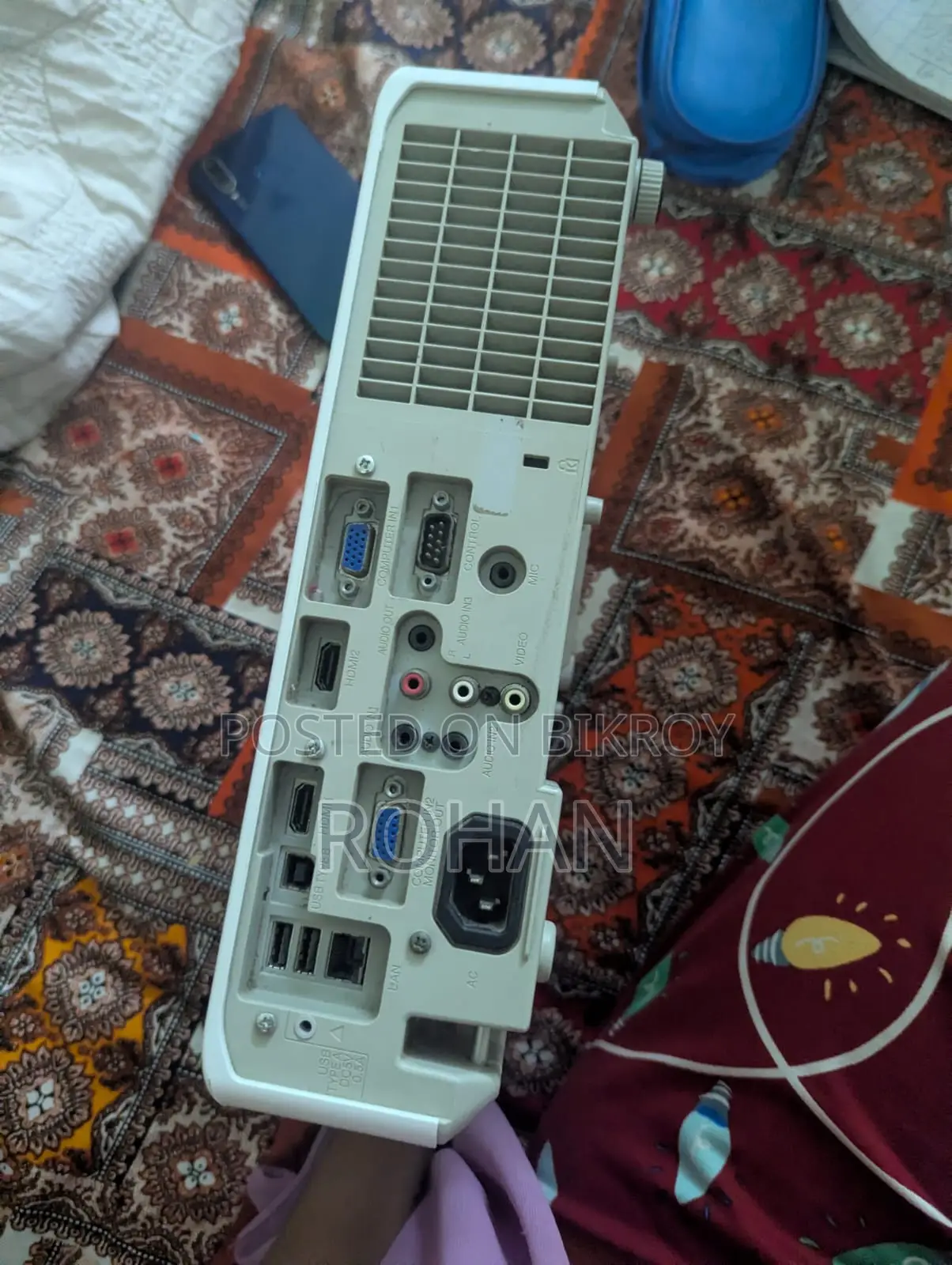 Hitachi Projector