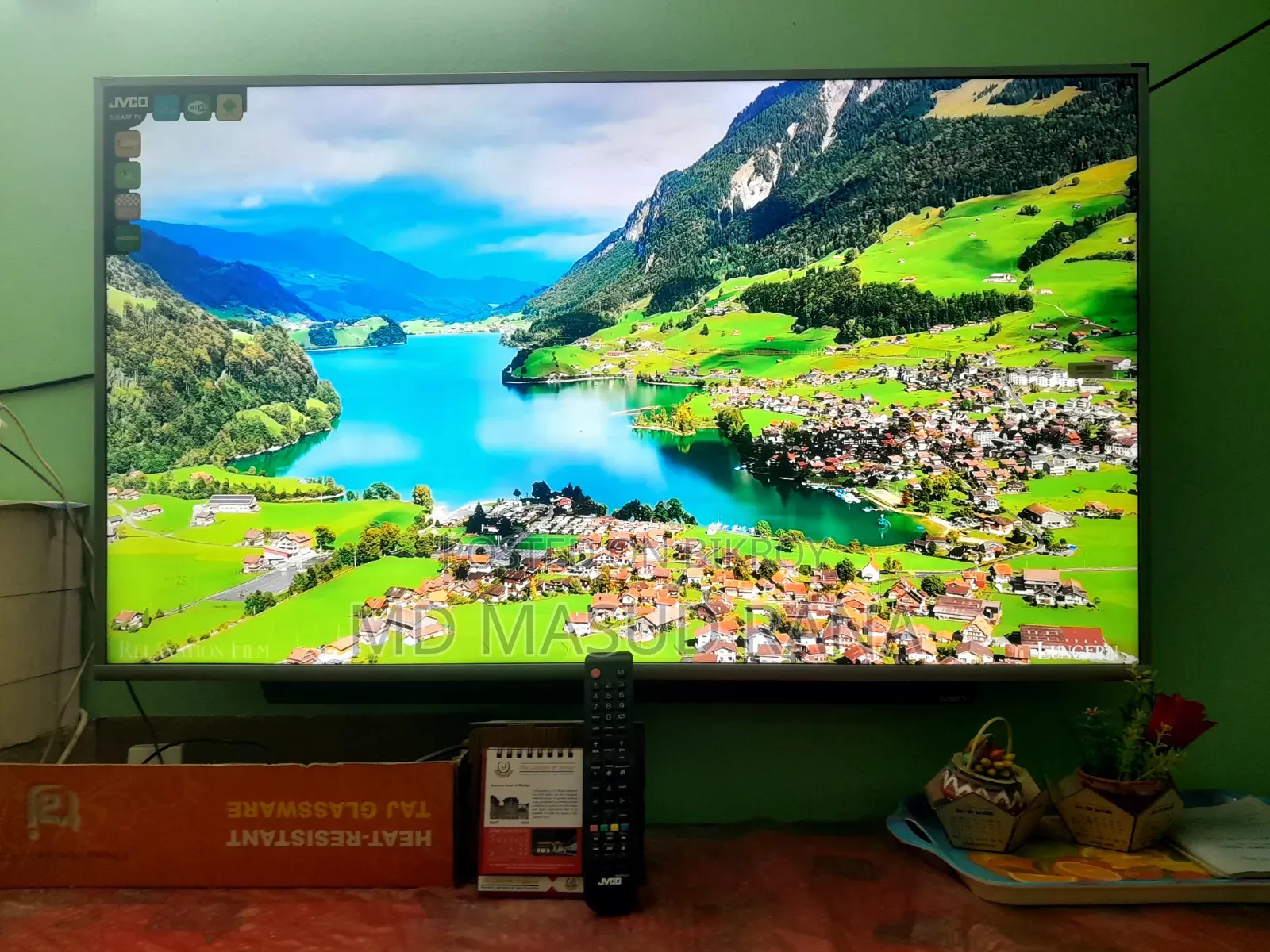JVCO 50" Ultra HD SmartTV With Soundbar (LED-50DK5LSM) - Urgent Sale