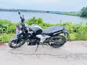 নতুন টিভিএস অ্যাপাচি আরটিআর ১৬০ ৪ভি ২০২১ কালো
