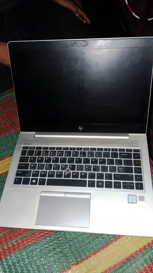 Laptop HP EliteBook 840 G5 16GB Intel Core i5 SSD 16 GB