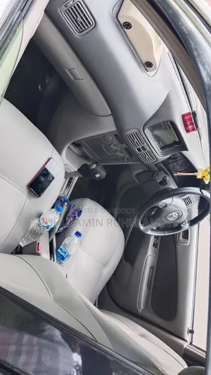 Toyota Corolla 1999 White