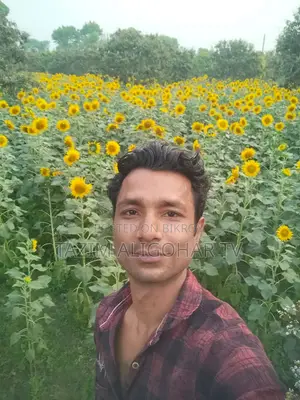 জরুরী একজন অভিজ্ঞ ড্রাইভার পদে নিয়োগ