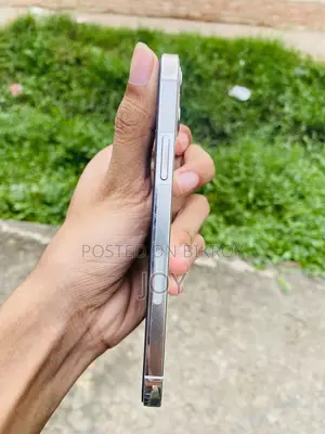 নতুন অ্যাপল আইফোন ১২ প্রো ১২৮ জিবি হোয়াইট