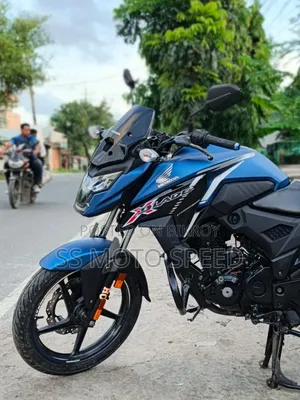 Honda X-Blade 160 2021 Blue