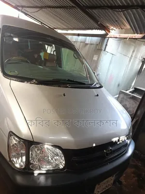 Toyota Noah 2005 Silver