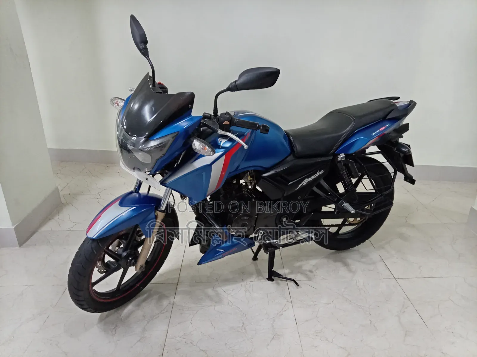 টিভিএস ২০১৮ নীল