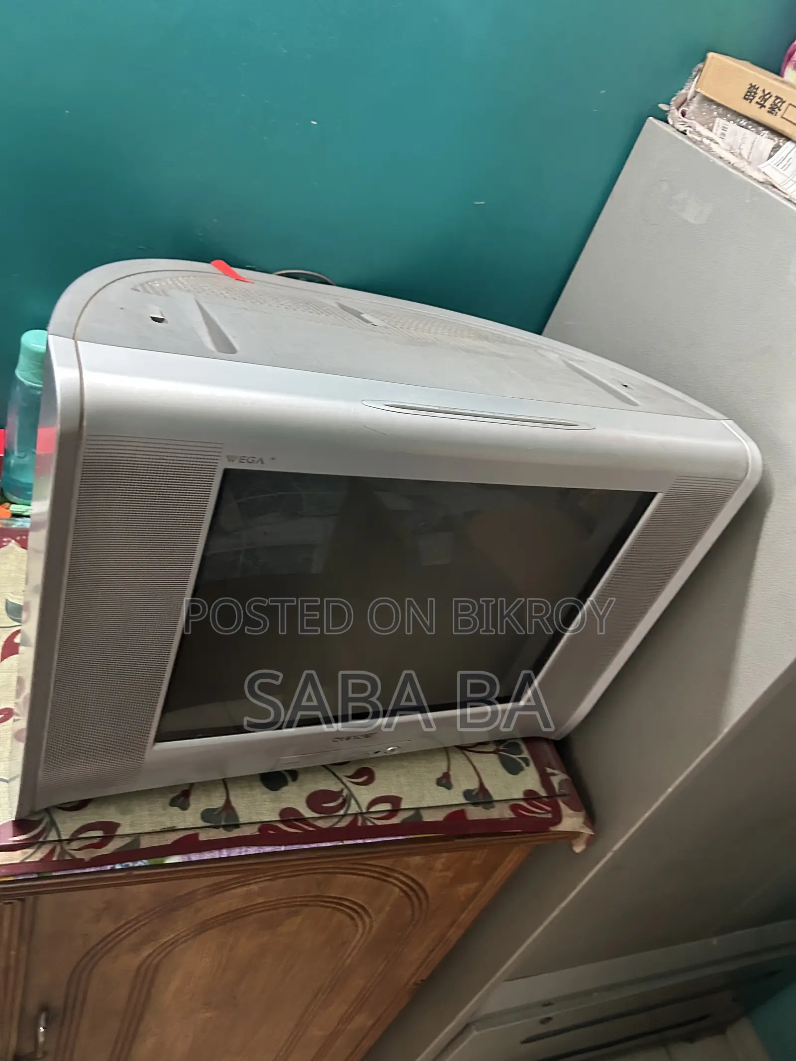 Sony Wega Box Television