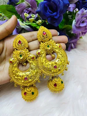 ঝুমকাসহ বড় সাইজের কানের দুল