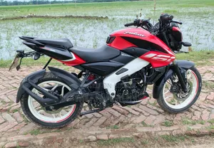 বাজাজ পালসার এনএস ১৬০ ২০২১ লাল