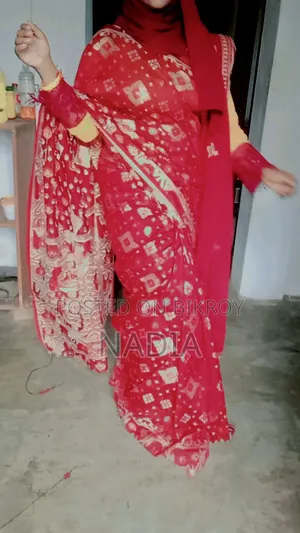 মহিলাদের জামদানি শাড়ি | সেরা গুণমান | সাশ্রয়ী মূল্য