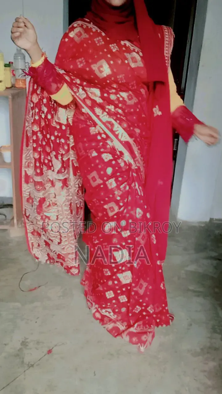 মহিলাদের জামদানি শাড়ি | সেরা গুণমান | সাশ্রয়ী মূল্য