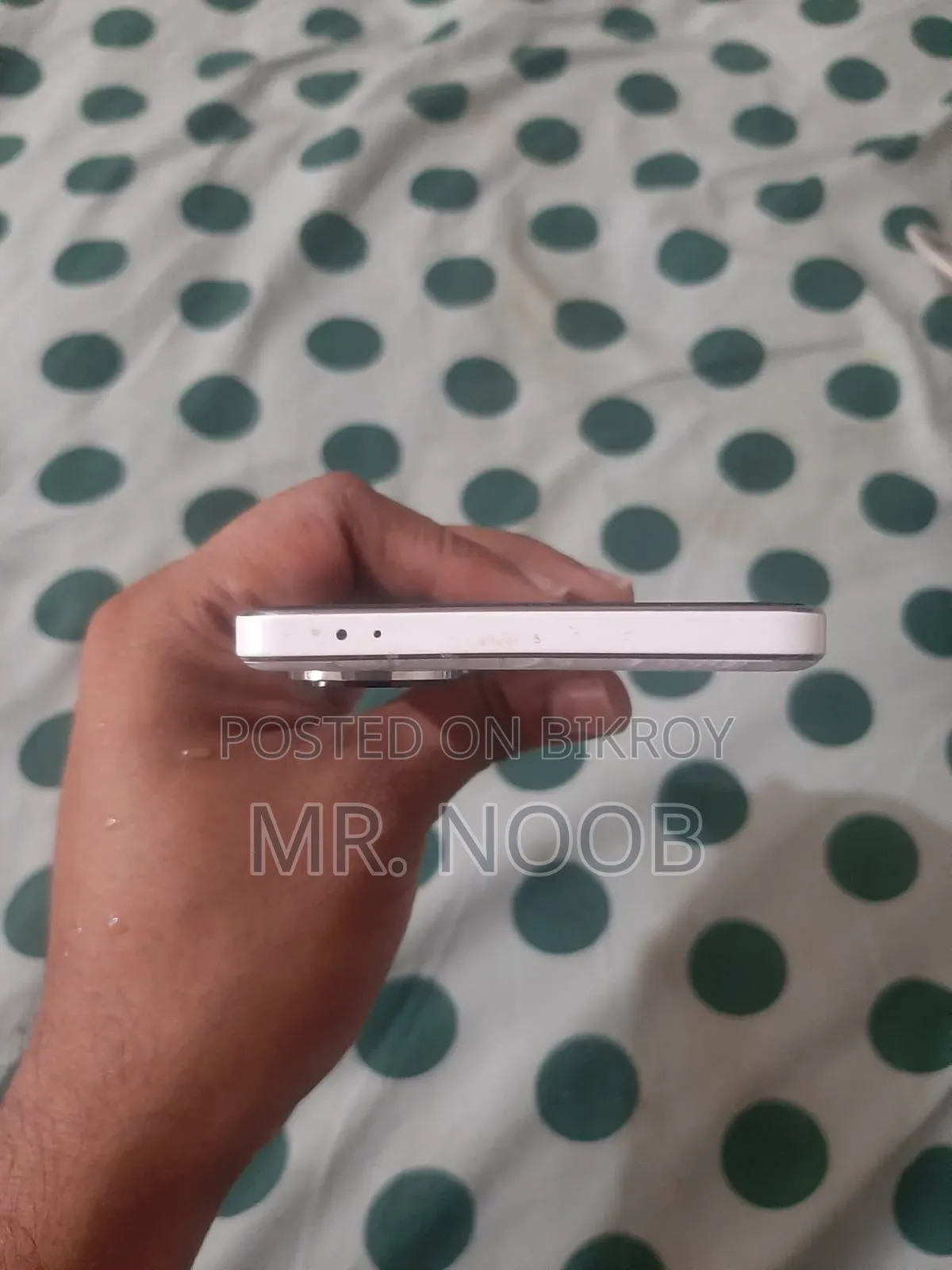 iQOO 256 GB White