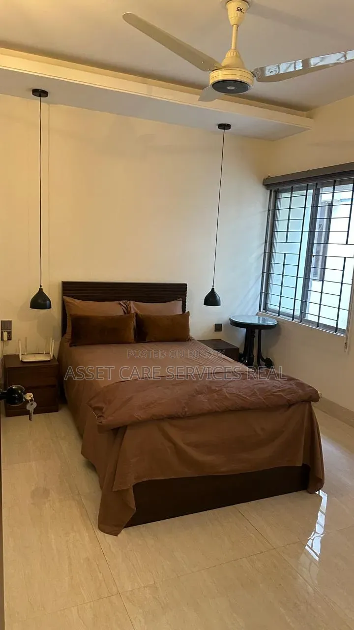 গুলশানে ৩ বেডরুমের ফার্নিশড অ্যাপার্টমেন্ট ভাড়ার জন্য