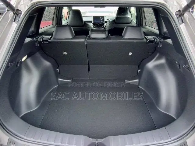 Toyota Corolla Cross 1.8 Hybrid FWD 2022 Brown