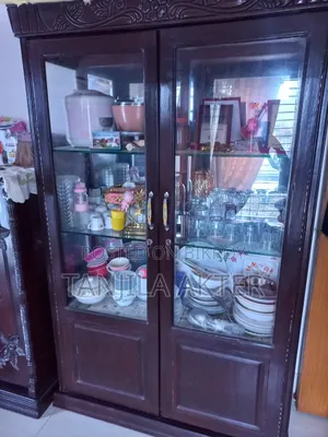 সেগুন কাঠের শোকেস