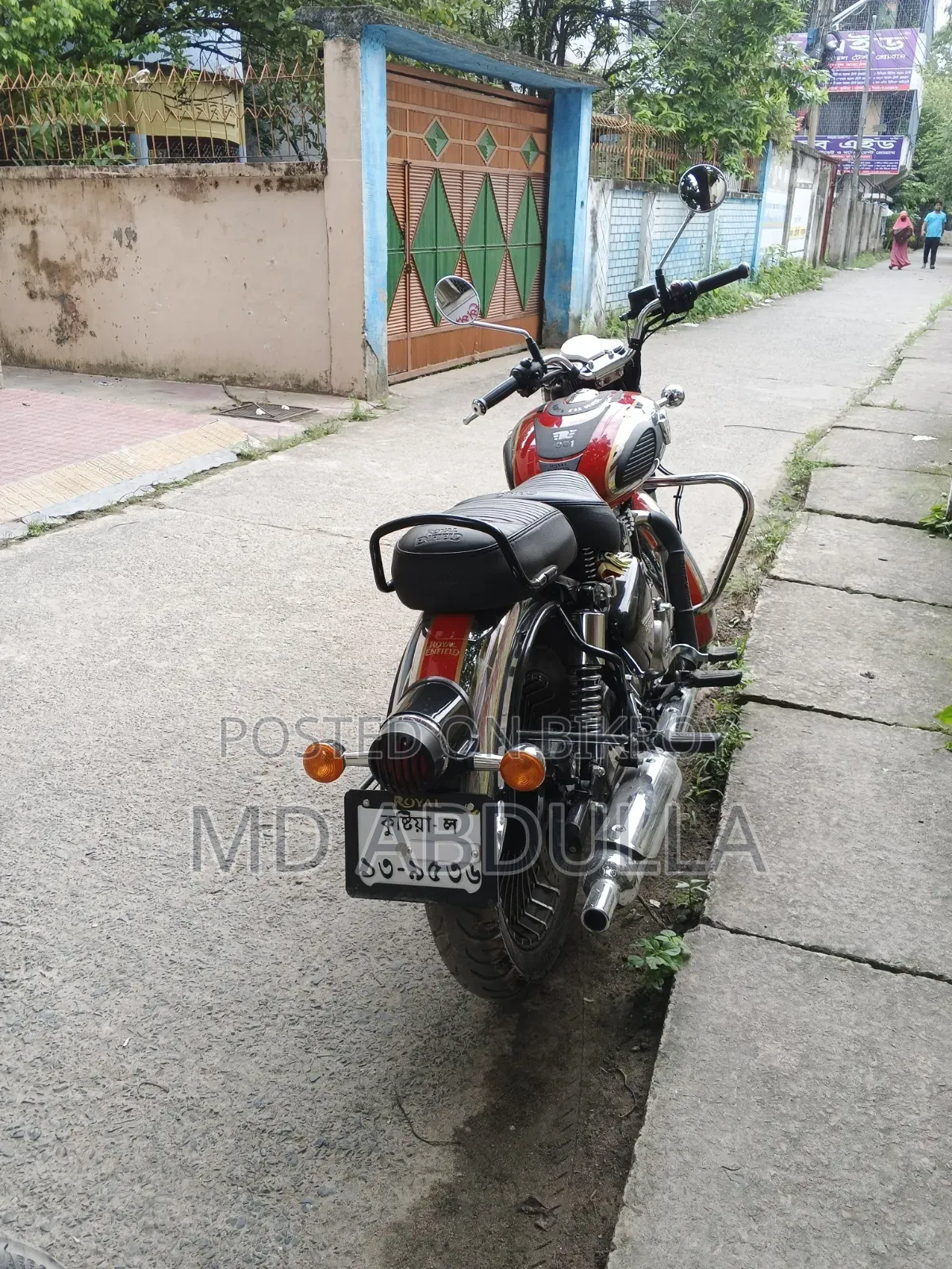 Royal Enfield Classic 350 2025 Red