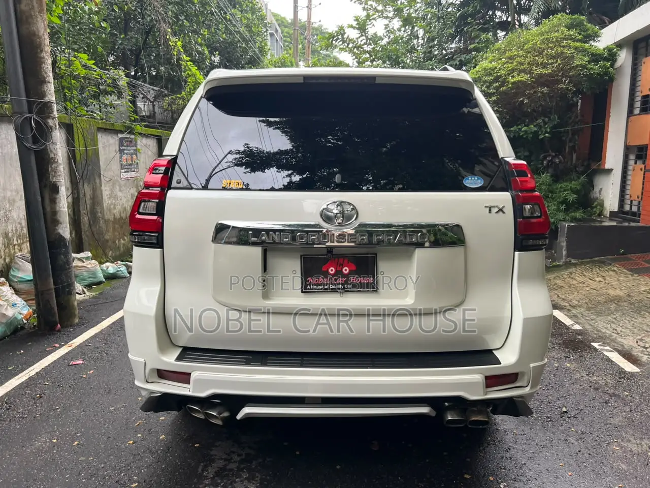 টয়োটা ল্যান্ড ক্রুজার প্রাডো ২০১৪ পার্ল