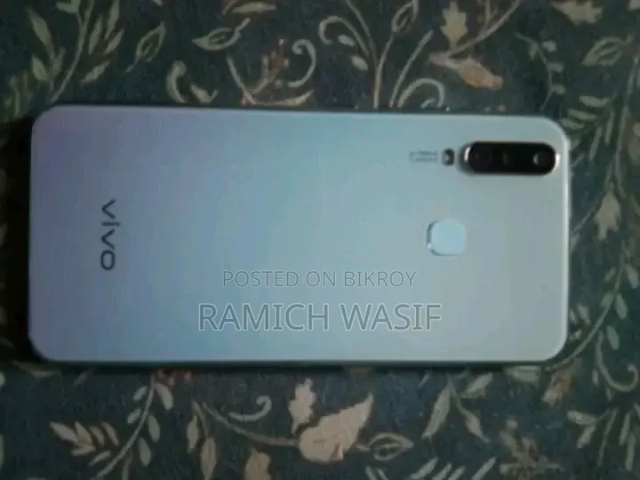 Vivo Y17 256 GB Blue