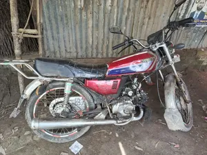 Dayang DY100-A 2013 Red