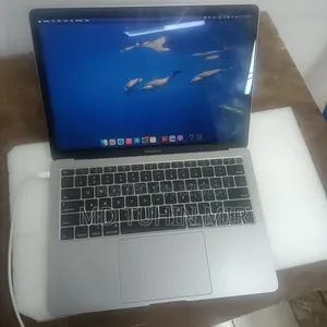 Laptop Apple MacBook 8GB Intel Core 5 SSD 256GB